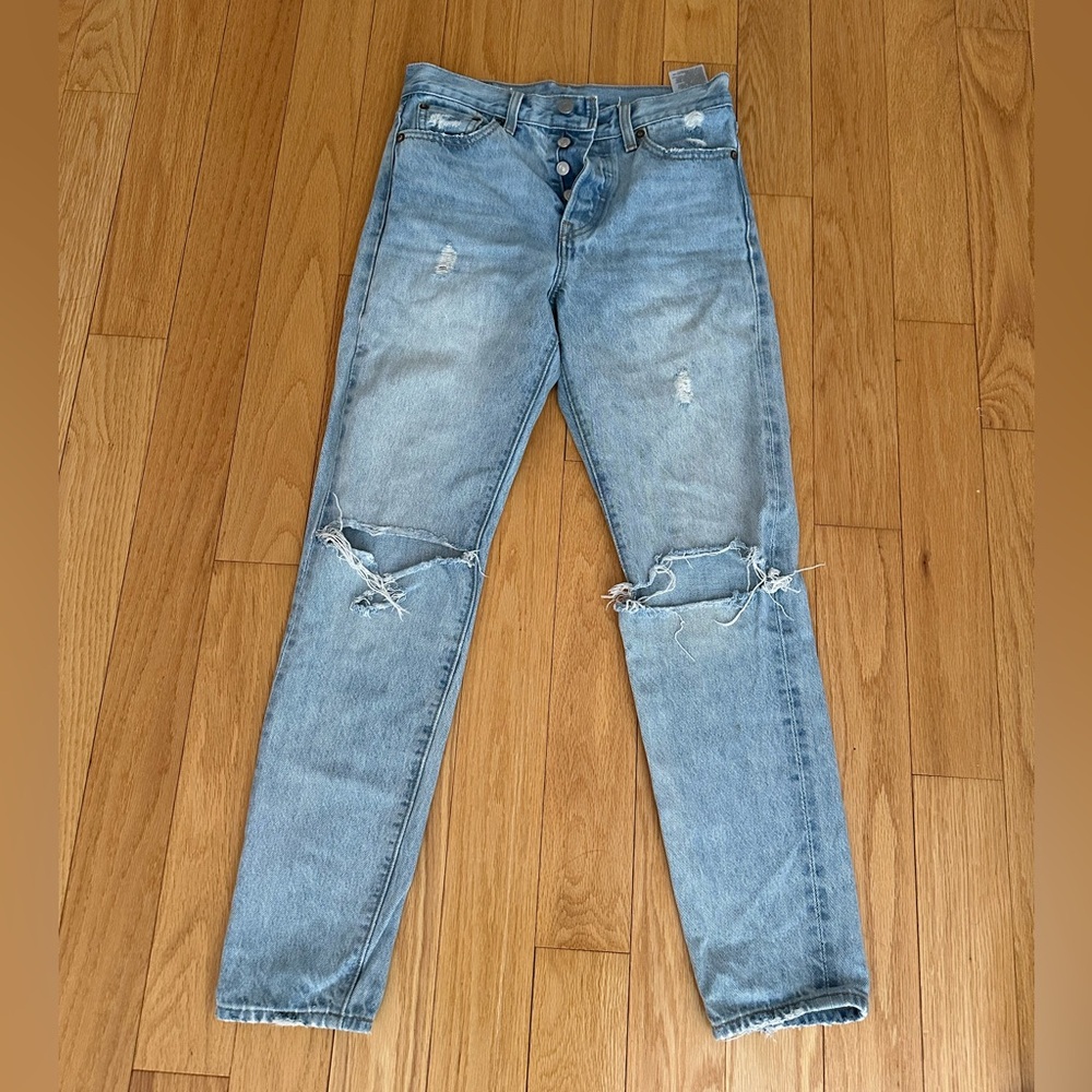 Levi's Blue Skinny Jeans Distressed Style